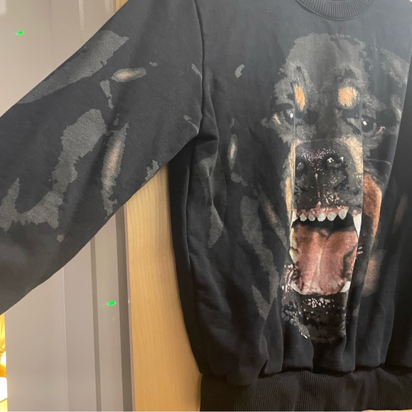 Givenchy Rottweiler Sweatshirt - Picture 3 of 6